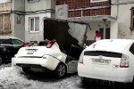 Постраждала машина, скріншот: Youtube