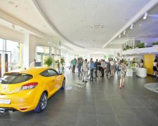 Украинцы ринулись активно покупать авто