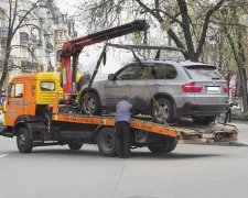 В Киеве началась массовая эвакуация автомобилей: не успеете глазом моргнуть