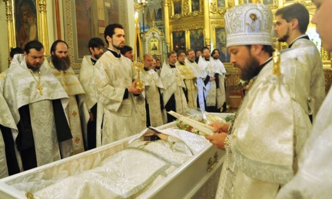 Московські батюшки заборонили відспівувати бійця АТО