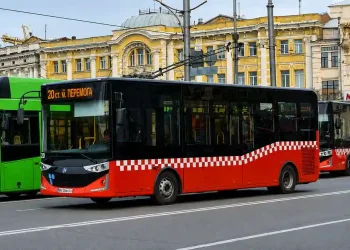 Автобуси та тролейбуси в Харкові