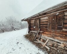 Михайло Дідишин відреставрував хату, в якій вбили Довбуша