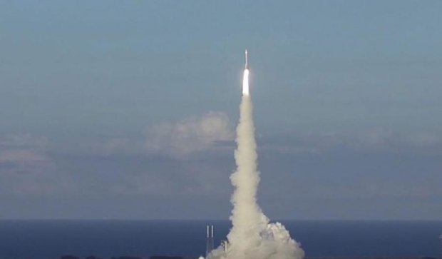 Космічний зонд OSIRIS-REx успішно стартував (відео)