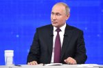 Путин публично опозорился перед десятками тысяч, сеть в восторге: "Задрал штаны, а там..."