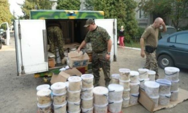 Тонна львівських вареників поїхала у зону АТО