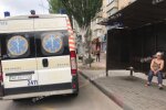 У Запоріжжі " швидка "запакувала" вчителя, який жив на зупинці - додому ні ногою