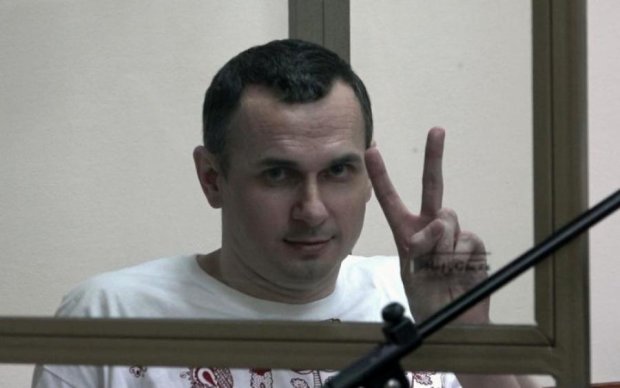 Лечебная голодовка: Сенцов передал "большой привет" Москальковой