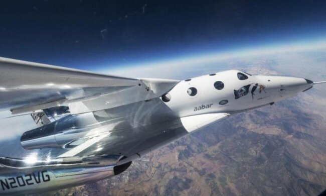 Virgin Galactic отправит человека в космос раньше Маска