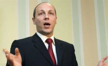 Парубий оттягивает судебное разбирательство с Томенко