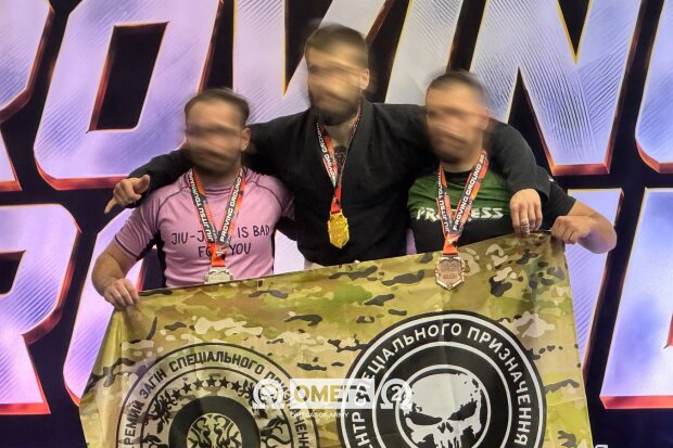 Спорт на передовій незламності: як спецпризначенці "Омеги" виборюють перемоги на футбольних полянах та борцівських татамі