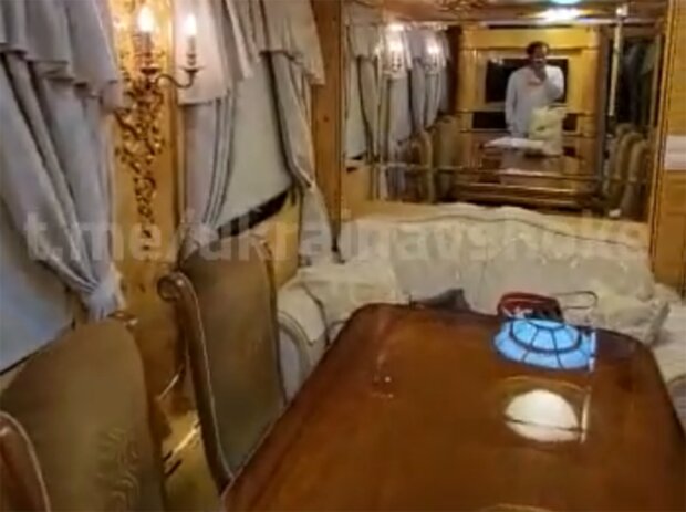"Царський" вагон, скріншот з відео
