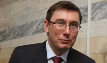 Луценко скликає на понеділок голів фракцій шодо виборів в Маріуполі