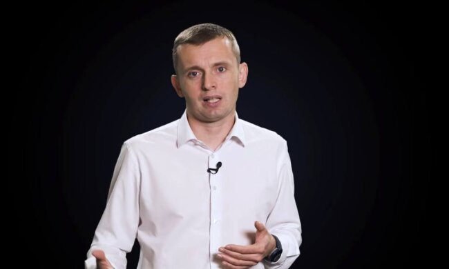 Руслан Бортник
