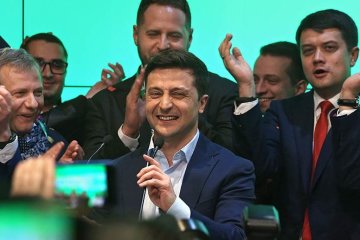"Слуга народа" получила нового лидера: кто будет возглавлять политсилу президента Зеленского