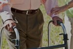Вчені навчилися лікувати параліч струмом