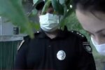 Горе-матір посадила 11-річну принцесу на ланцюг, щоб не заважала пиячити - "Тряслася від страху і холоду"