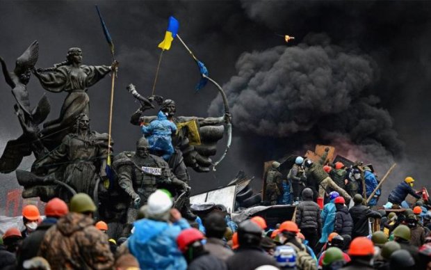Главное за ночь: Сахара в Украине и гибель символа Майдана