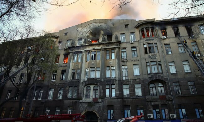Пожар в колледже Одессы, фото - omr.gov.ua