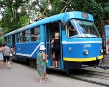 Двухлетний малыш попал под трамвай