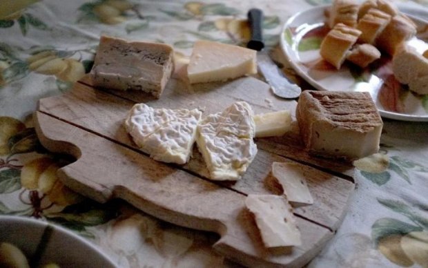 Сыр возрастом 150 лет внезапно оказался съедобным