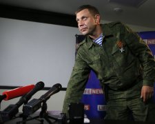 "Суміш Леніна і упоротої лисиці": у Донецьку бойовики виставили опудало Захарченка на загальний огляд, епічні кадри