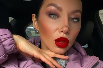 Жена Ступки Логунова похвасталась плоским животиком и рассказала о голодании: "Кальян, винишко, психи"