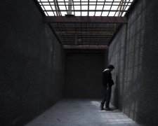 Рабська праця і голод: стало відомо про жахливі умови у в'язницях на Донбасі