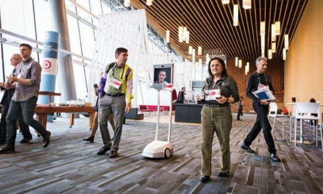 Сноуден живе у тілі робота