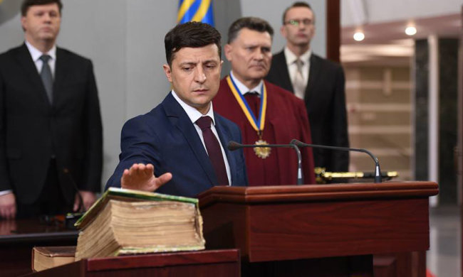 Володимир Зеленський в ролі президента у серіалі "Слуга народу"