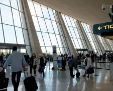 Головне за ніч: тарифи під ялинку та безвізовий бонус