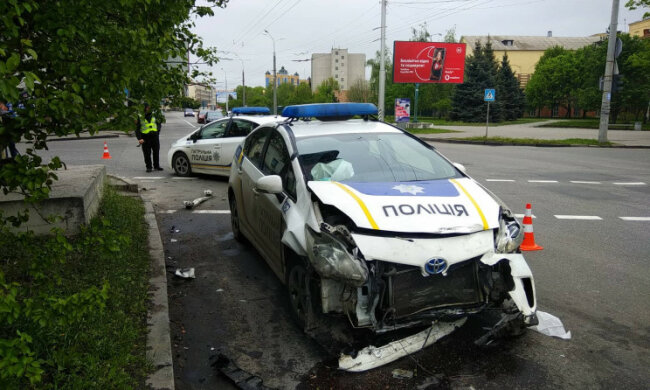 Зніс зупинку з людьми: під Києвом п'яний коп повторив "подвиг" Зайцевої, що відомо про жертви