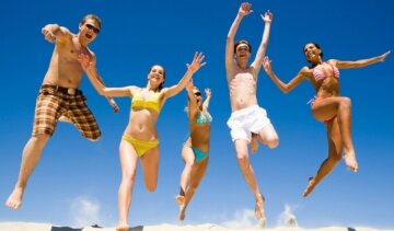 Російські туристи повертаються в Україну