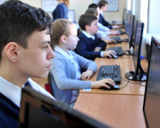 Інформатика у школі. Фото з відкритих джерел