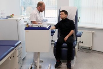 Врач Кирякулов рассказал, как Зеленский сдавал анализы: "Настолько светлый, простой и чистый человек"