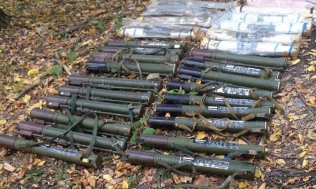 У Сєвєродонецьку виявили заміноване сховище зброї біля заводу «Азот»