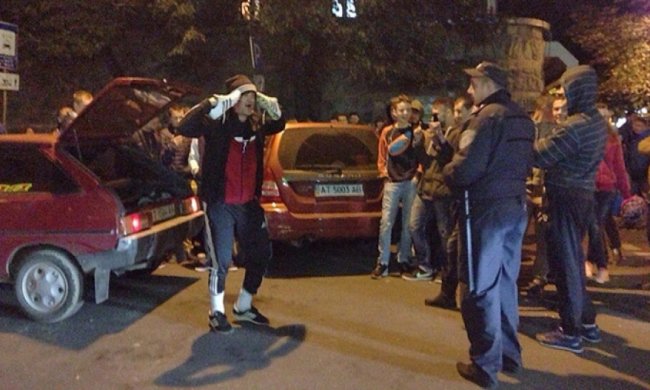 Водитель-наркоман танцевал вокруг авто после ДТП во Франковске (фото)