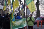 Будинок Зеленського "взяли в облогу" розлючені і працьовиті: чого вимагають від президента