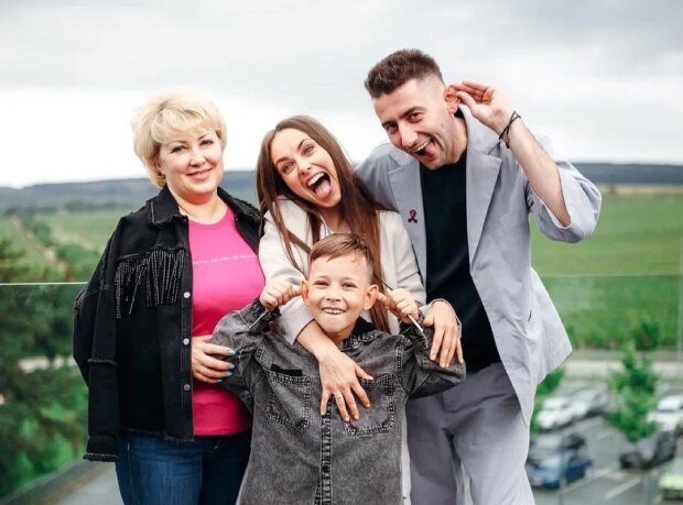 Ксения Мишина с семьей, фото с Instagram