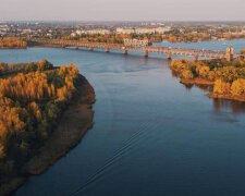 Українські річки забруднені ліками від коронавірусу: визнання Кабміну