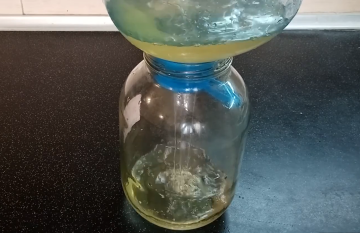 Медово-лимонна настоянка, кадр з відео