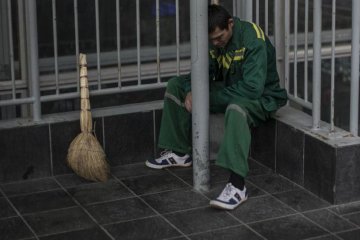 Один день из жизни дворника: энтузиаст испытал на себе нелегкую профессию
