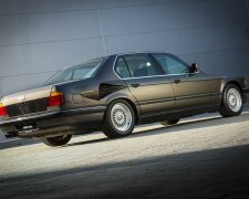 BMW 7 Series v16