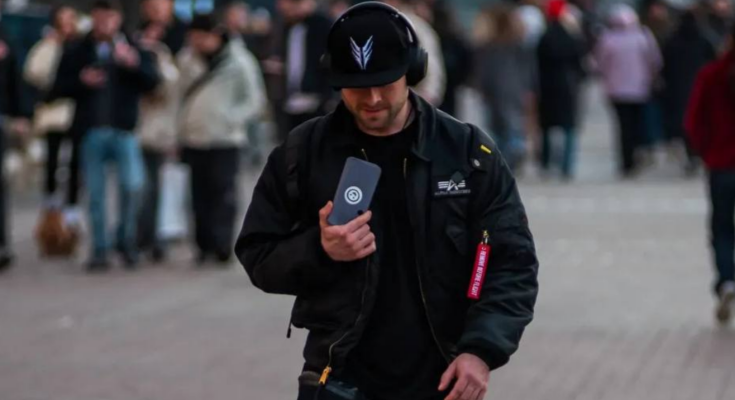 Украинцы, телефон, фото из соцсетей