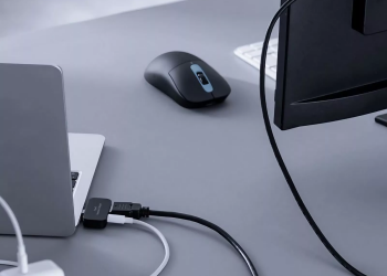 Комп'ютерна мишка: фото з вільних джерел