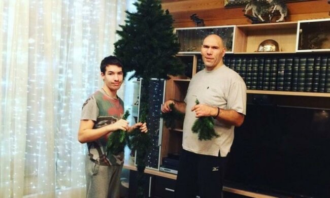 Николай Валуев сделал сына мясником