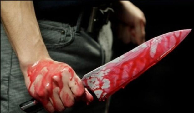 Дівчина нанесла своїй сестрі 140 ножових поранень