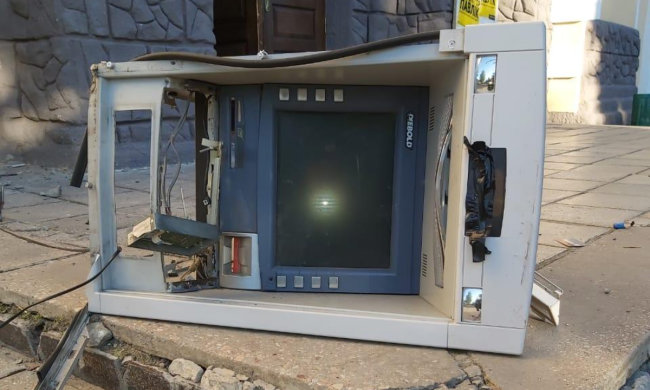 На Харківщині масово підривають банкомати: деталі НП