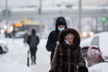 люди на улице, иллюстративное фото unian