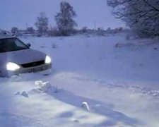 Шість областей потерпають від негоди