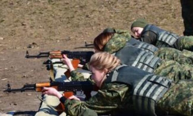 Прекрасна половина української армії позмагалася у багатоборстві